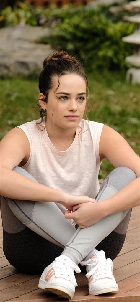 Mary Mouser (Cobra Kai)